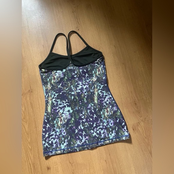 Size 6 Lululemon Bundle - Picture 4 of 8